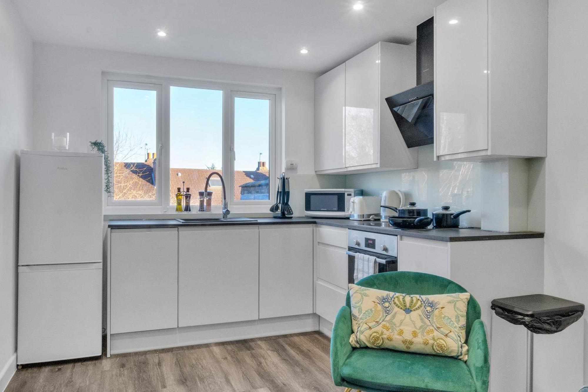 Homely North London Apartments Hendon The Hyde Екстер'єр фото