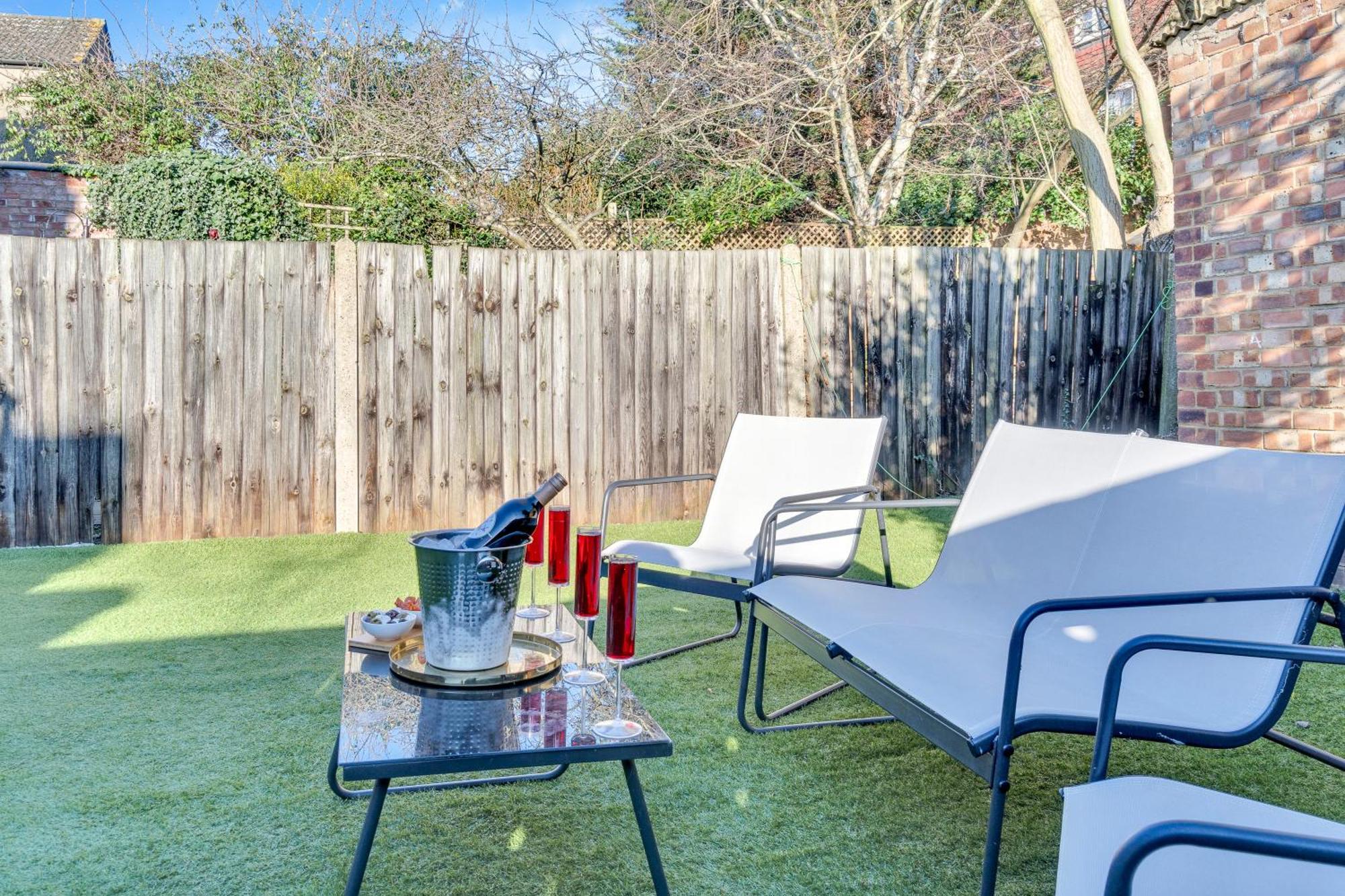 Homely North London Apartments Hendon The Hyde Екстер'єр фото